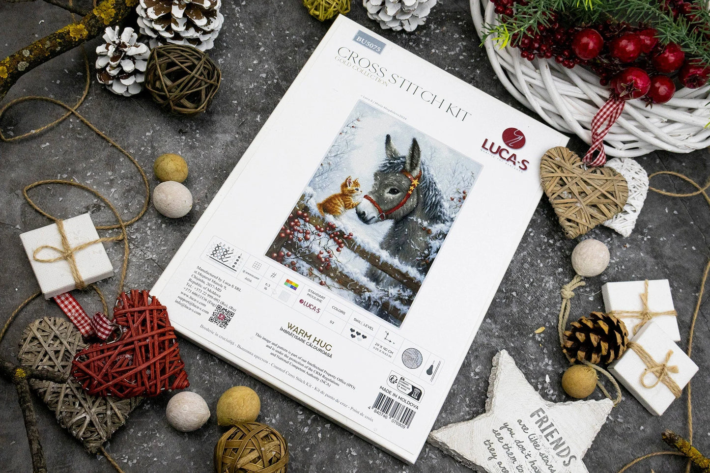 Cross Stitch Kit Luca-S - Warm Hug, BU5075