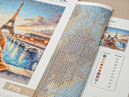 Dettaglio del kit ricamo AVA P119 – Tramonto a Parigi