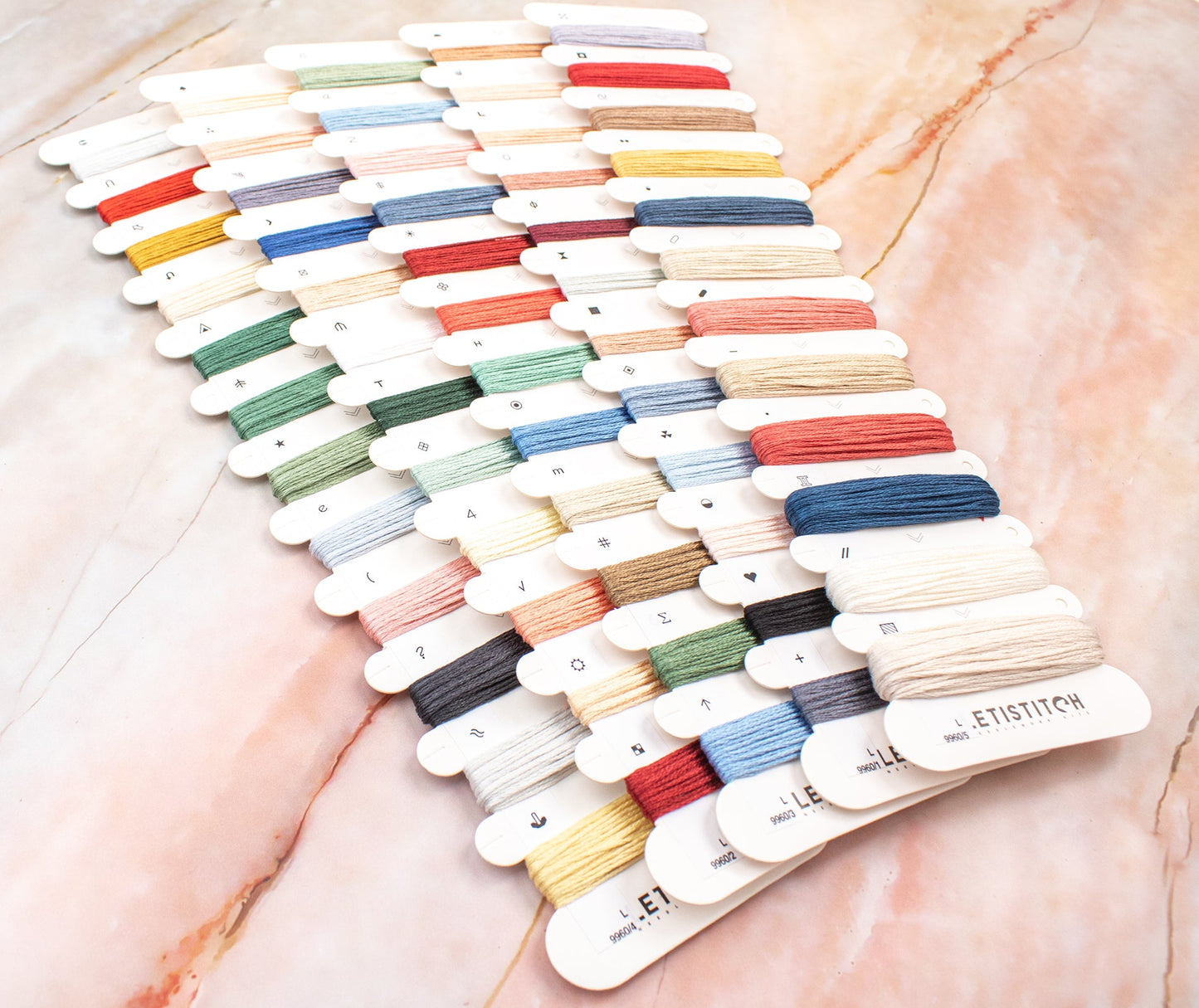 L9960 A Glimpse of Wonderland