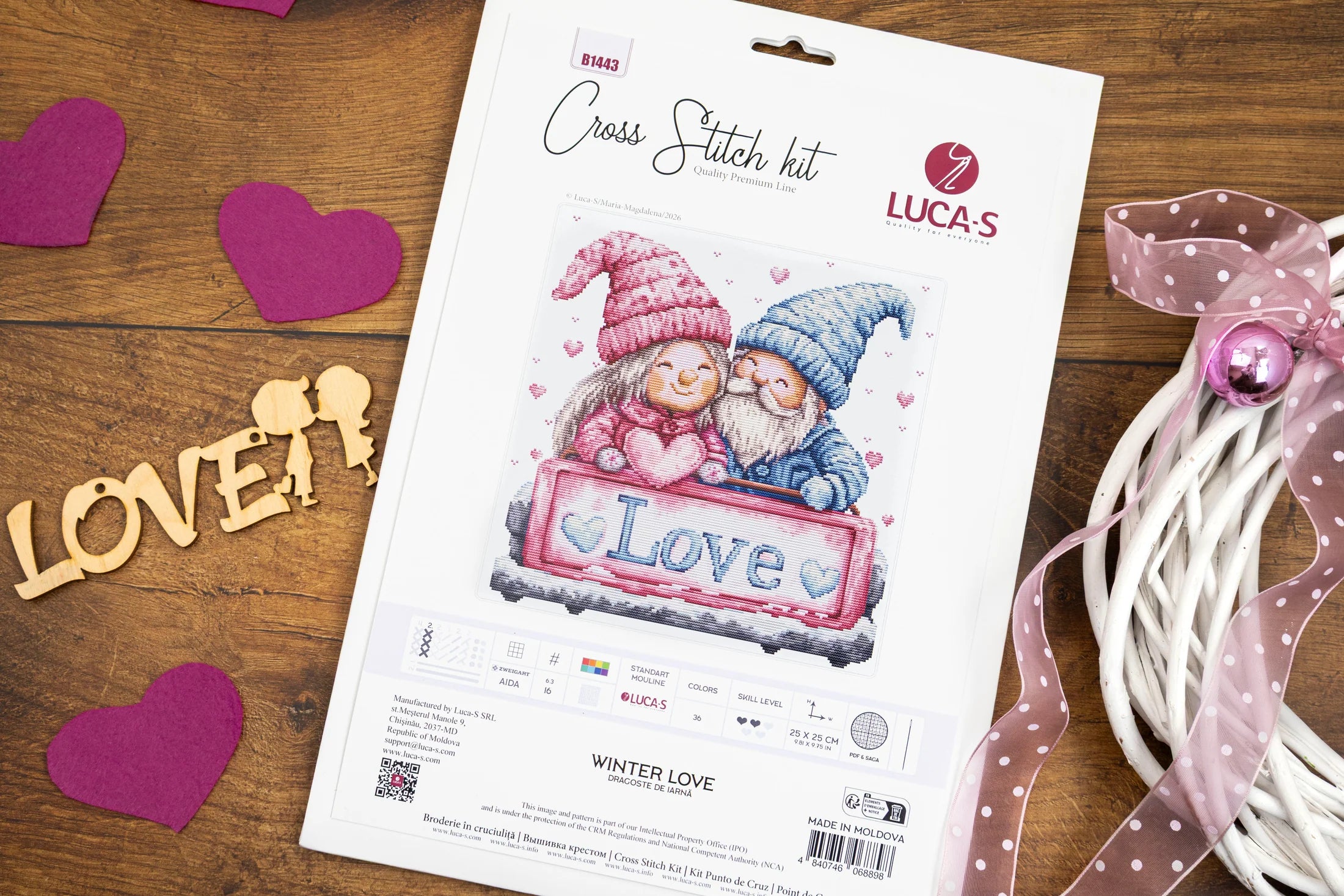 Luca-S Kit Punto Croce 'Ragazza Che Bacia Cucciolo' BU5027 – Tela Zweigart, Fili 52 Colori, 23x32 Cm