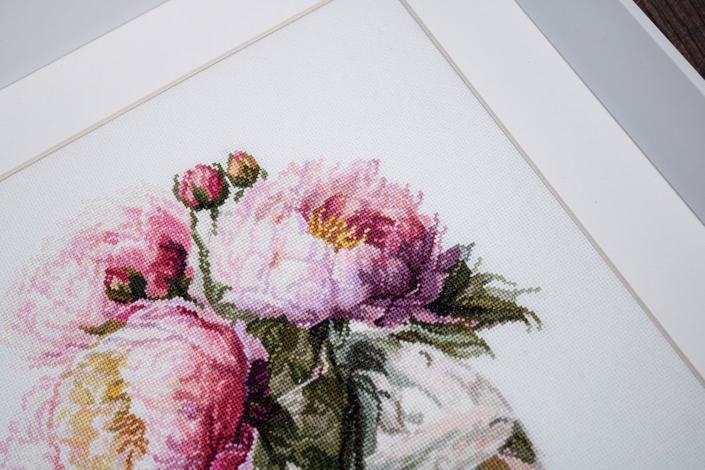 Cross Stitch Kit Luca-S - Bouquet of Peonies, B7028