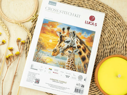 BU5109 Kit punto croce Luca-S –  Coccole alla giraffa