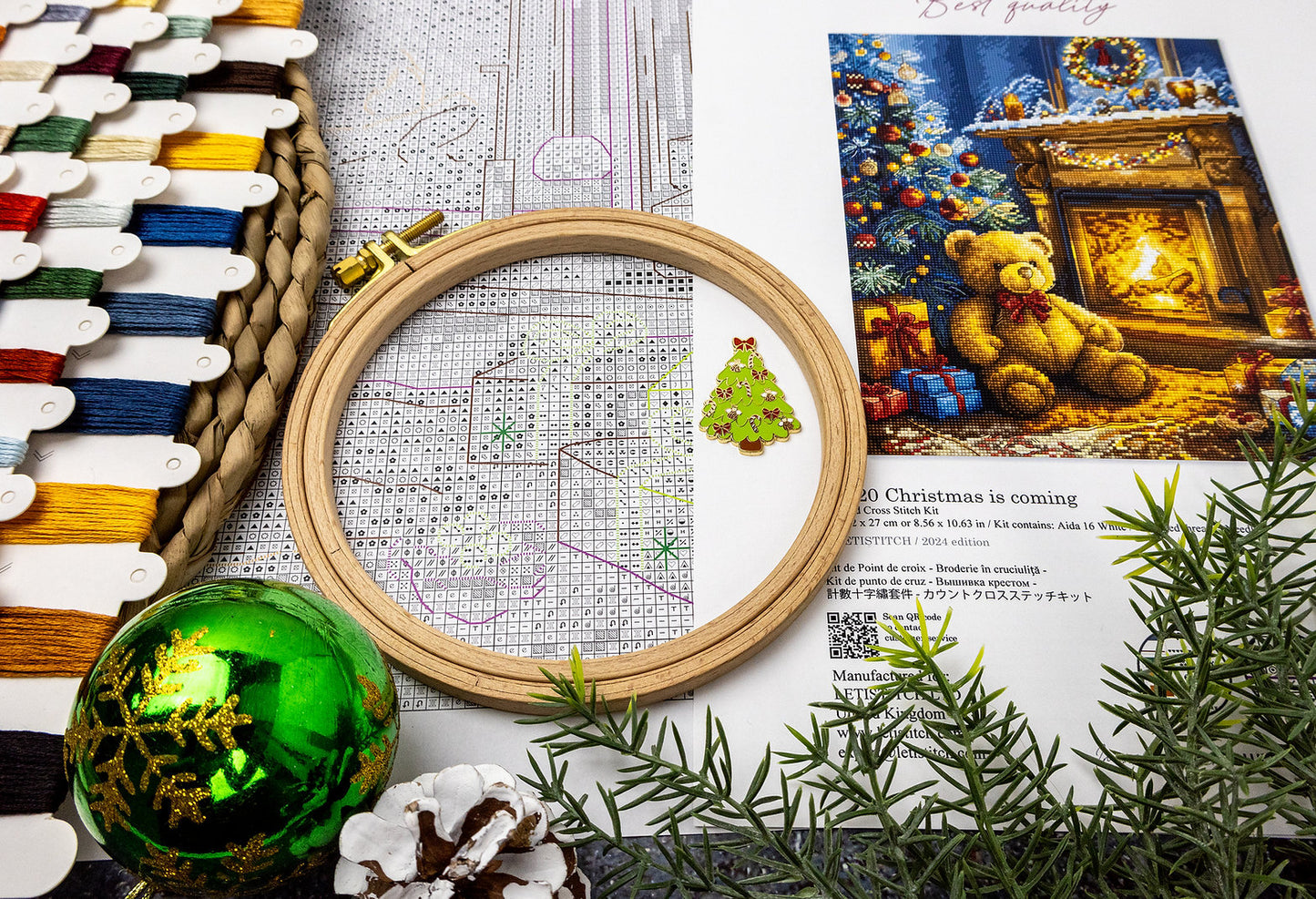 Cross Stitch Kit LetiStitch - Christmas is coming, L9920