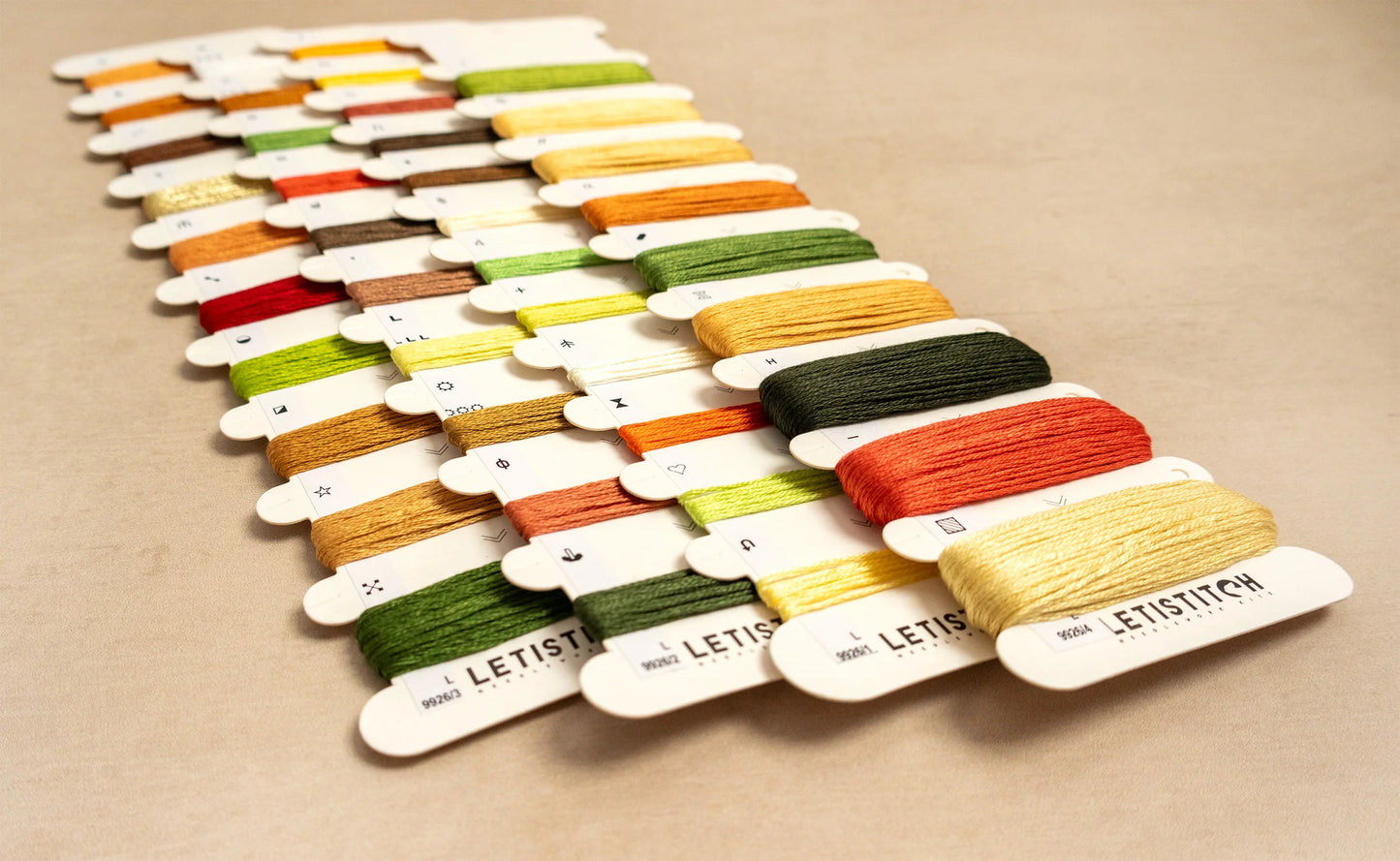 L9926 LetiStitch - Snakes