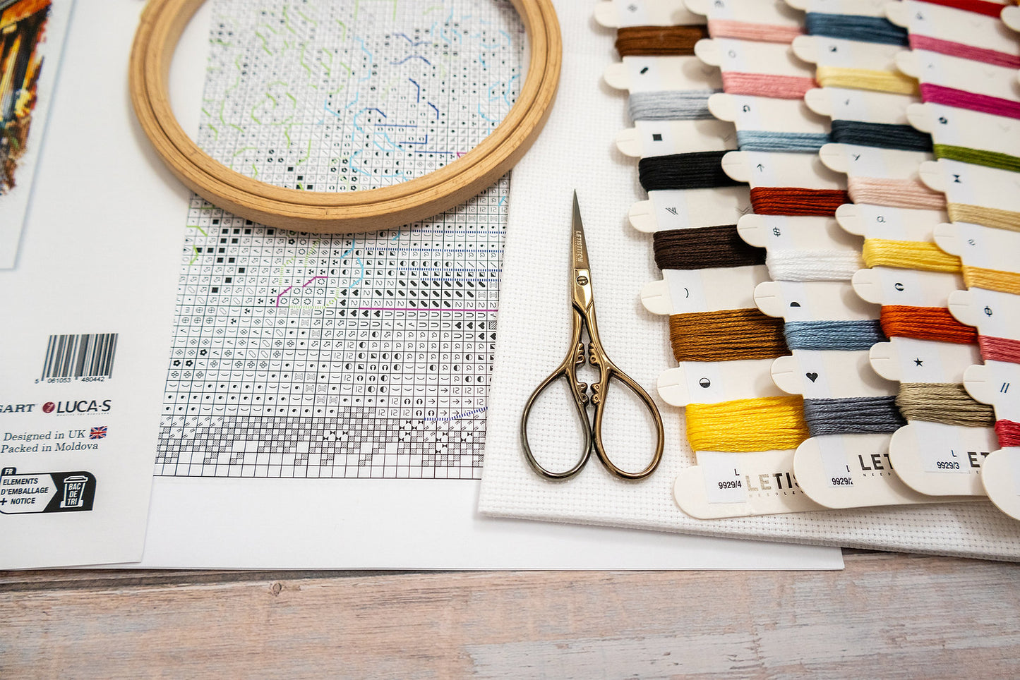 Cross Stitch Kit LetiStitch - Paris L9929