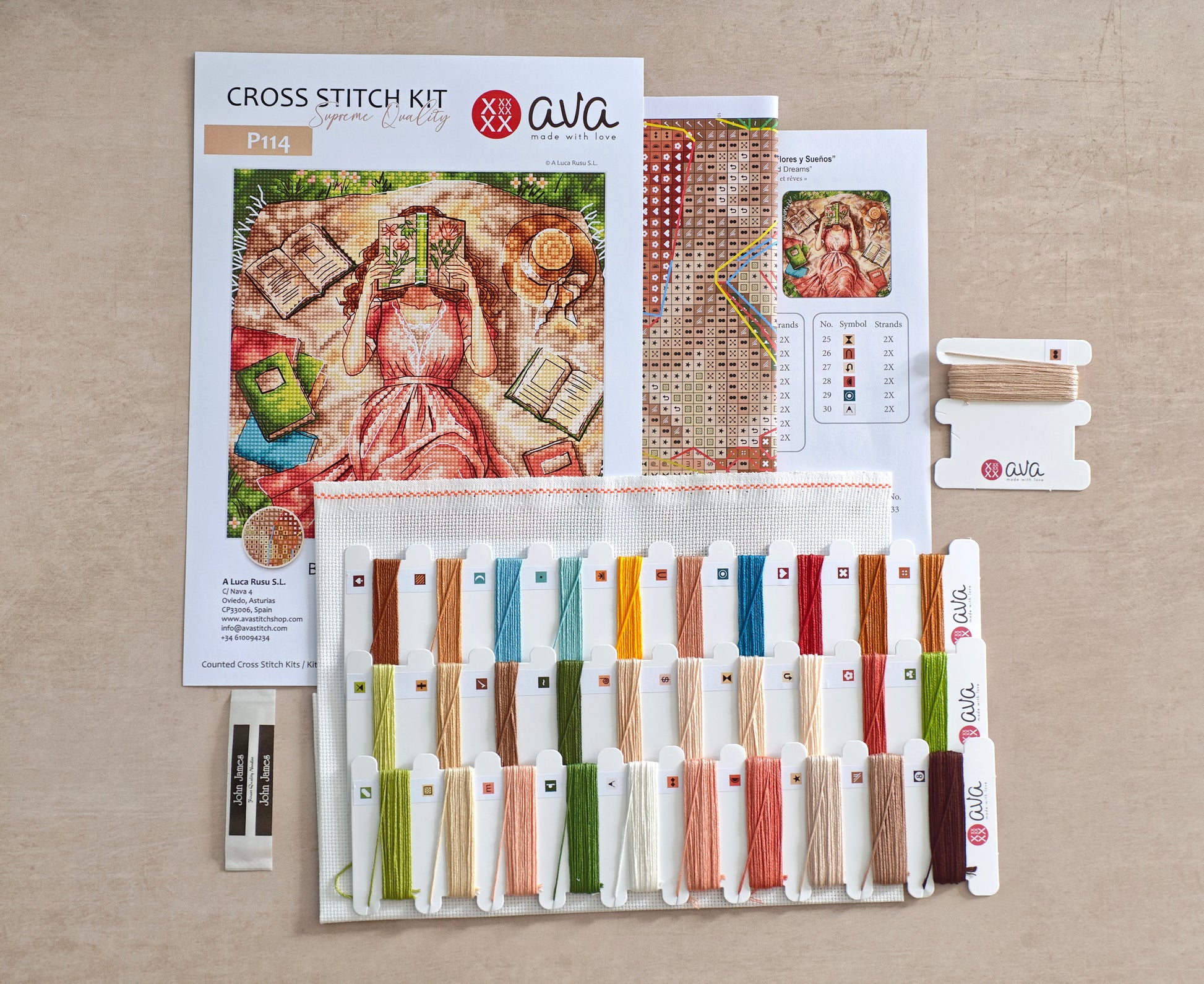 Dettaglio 10 del kit ricamo AVA P114 – Libri, fiori e sogni