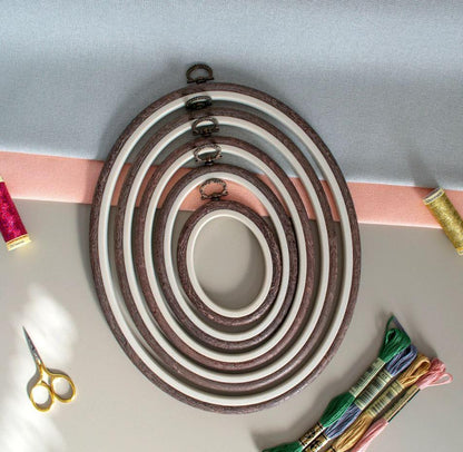 Brown Embroidery Hoop - Oval Nurge Flexible Hoop - Luca-S Hoops