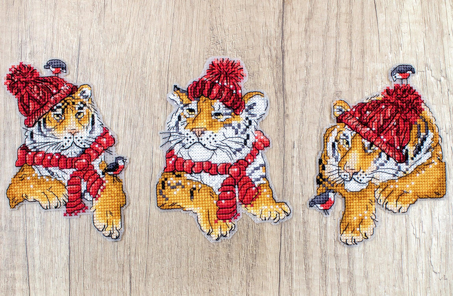 Cross Stitch Kit LetiStitch - Christmas Tigers Toys kit of 3 pieces - HobbyJobby