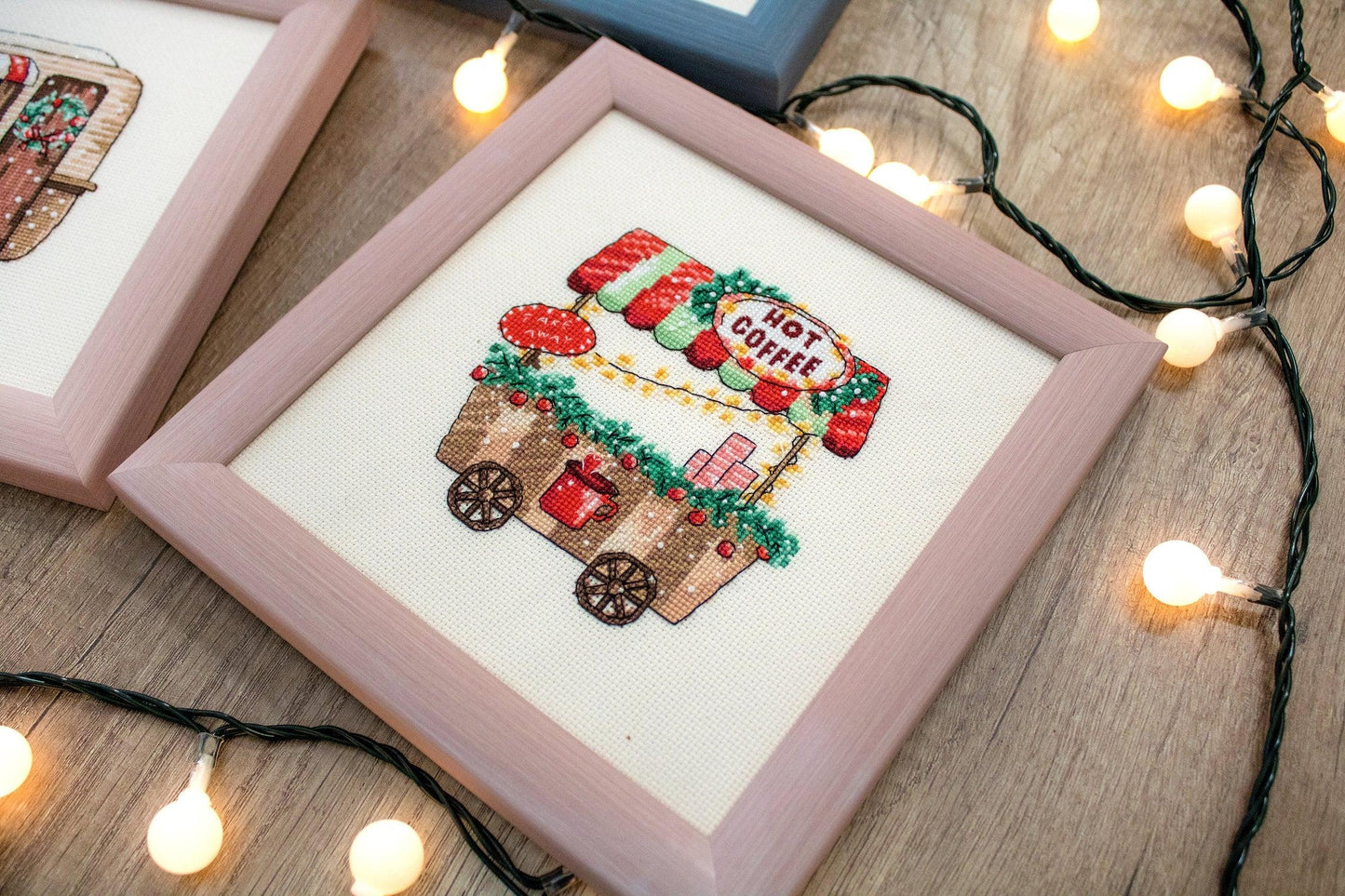 Cross Stitch Kit LetiStitch -  Happy Holidays - HobbyJobby