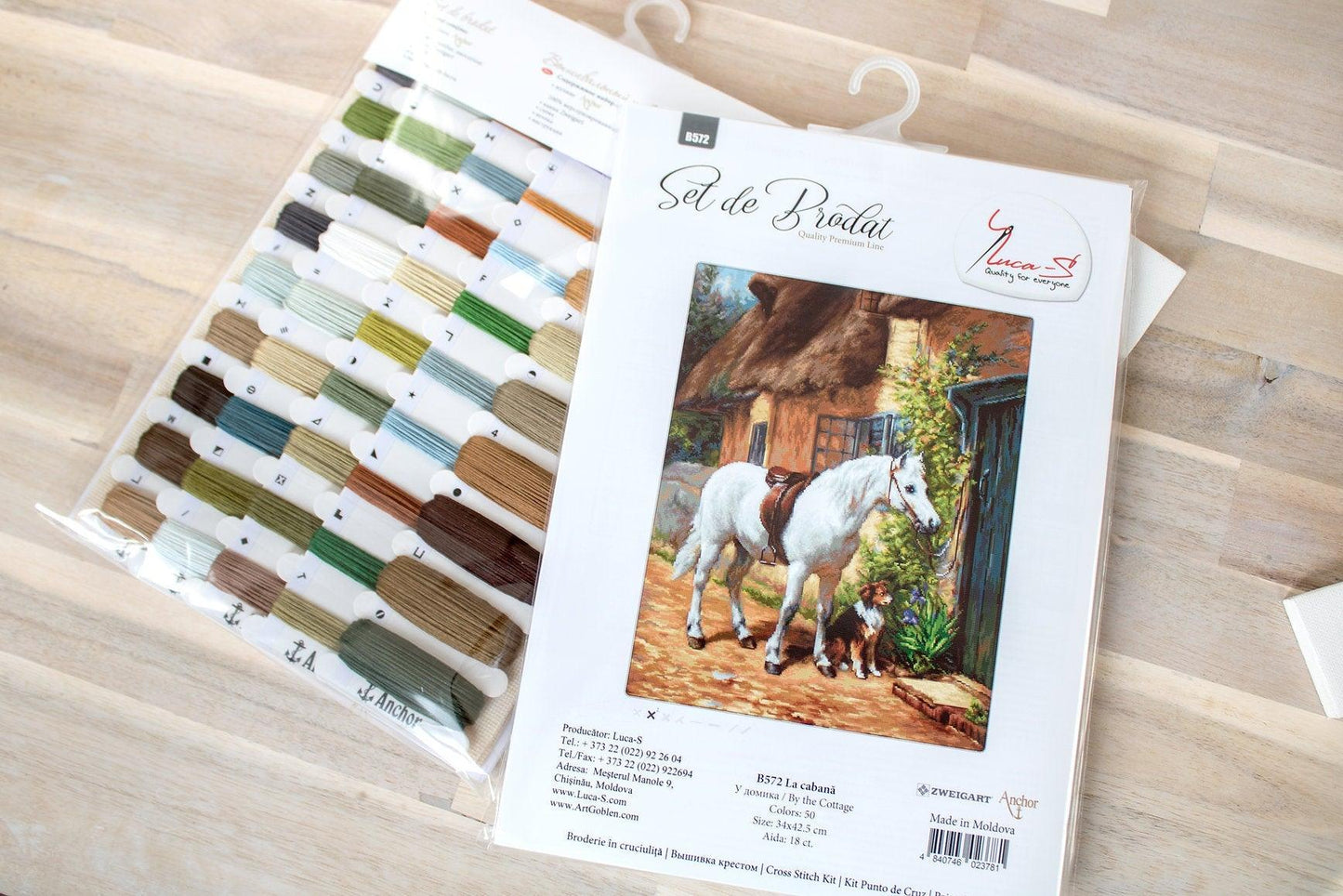 Cross Stitch Kit Luca-S - Next to the cabin, B572 - Luca-S