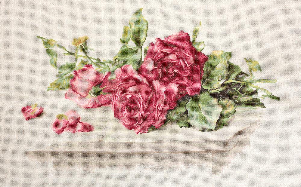 Cross Stitch Kit Luca-S - Red Roses BL22411 - Luca-S Cross Stitch Kits
