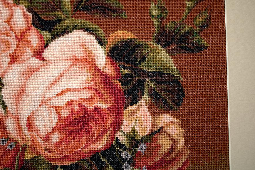 Cross Stitch Kit Luca-S - Vase of roses, B488 - Luca-S