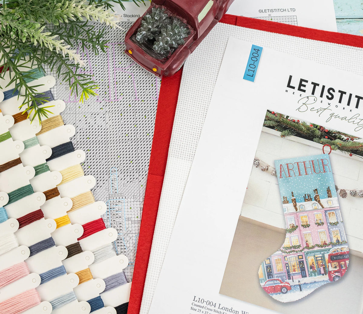 L10-004 Letistitch London Winter Charm Stocking – confezione e materiali del kit punto croce