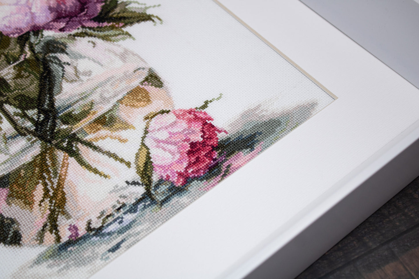 Close up detail of Luca-S B7028 bouquet of peonies framed embroidery