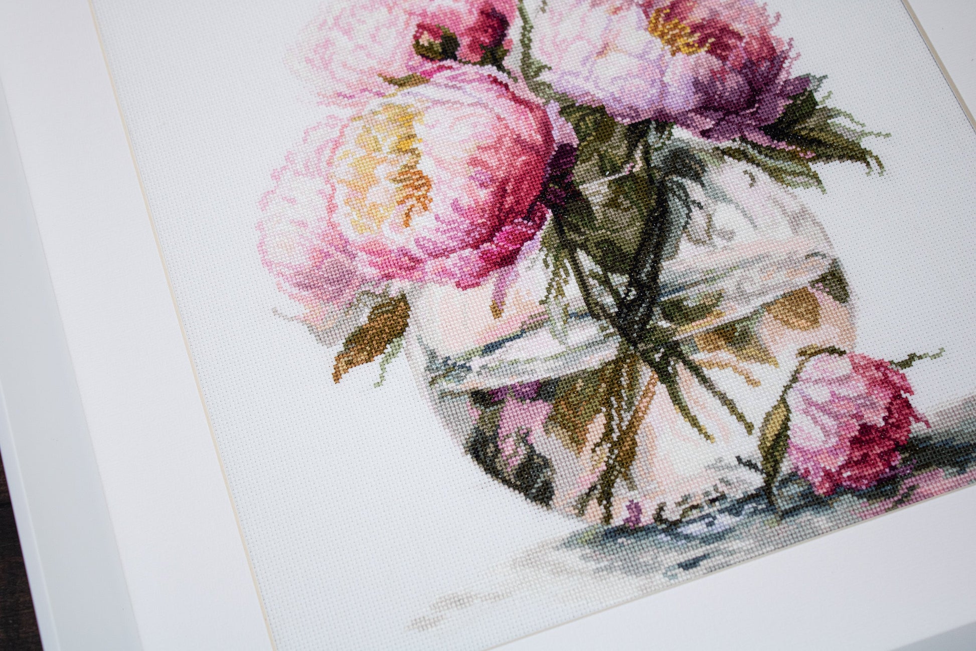Detailed close up of peonies embroidery Luca-S B7028 cross stitch kit