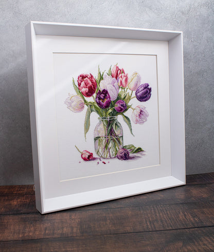 Overview of Luca-S B7029 bouquet of tulips cross stitch kit-2