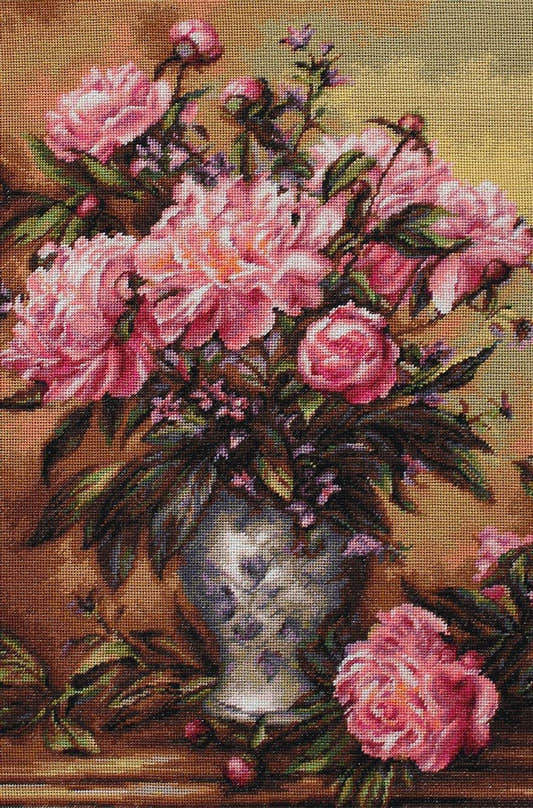 Kit completo da ricamo a mezzo punto Luca-S G543 – Vaso con peonie (Vase of Peonies)