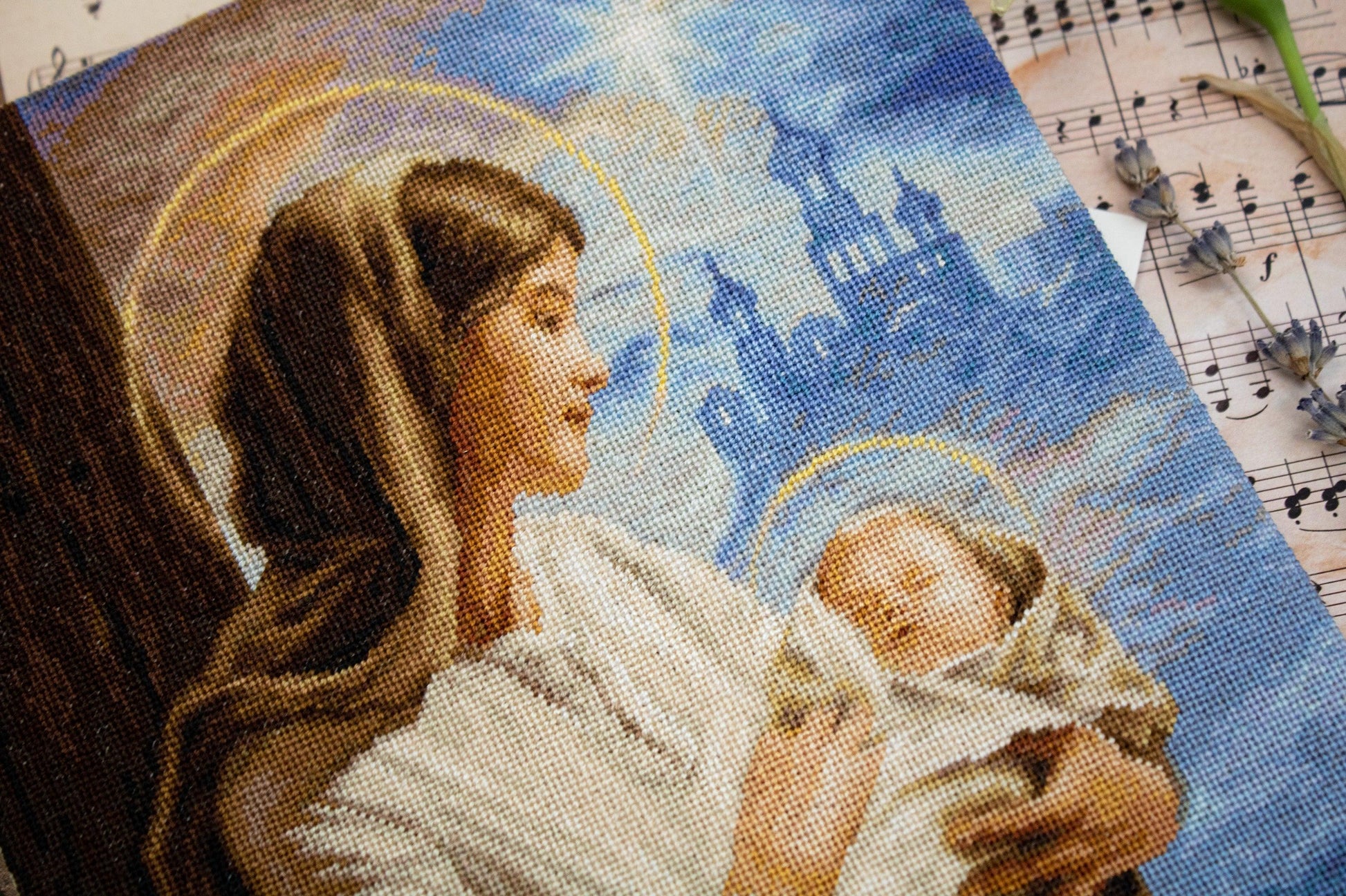 Petit Point Kit Luca-S - Saint Mary and The Child, GOLD Collection, G617 - Luca-S Petit Point Kits