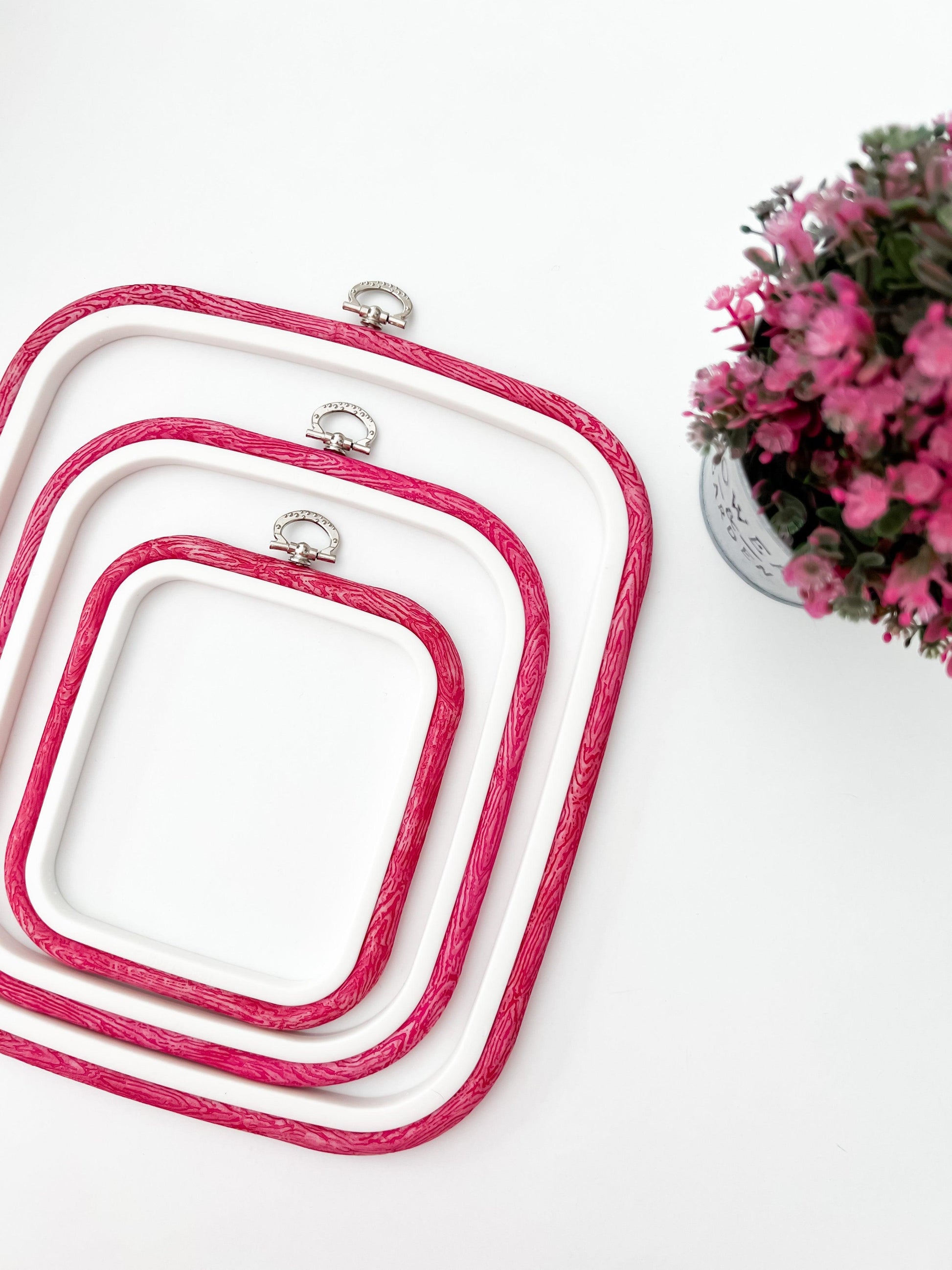 Pink Square Embroidery Hoop - Nurge Flexible Cross Stitch Hoop - Luca-S Hoops