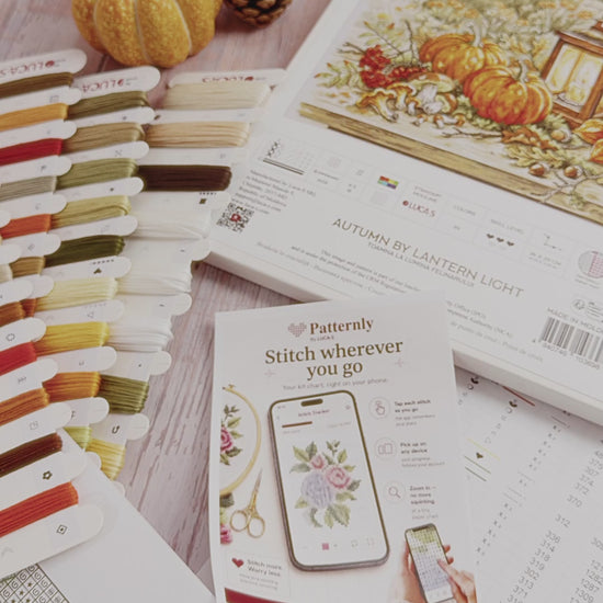 Video unboxing del kit punto croce Luca-S BU5114 Autunno alla luce della lanterna, con confezione, filati e schema da ricamo.